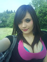 sexy women in Leopold wanting friends with bennifits